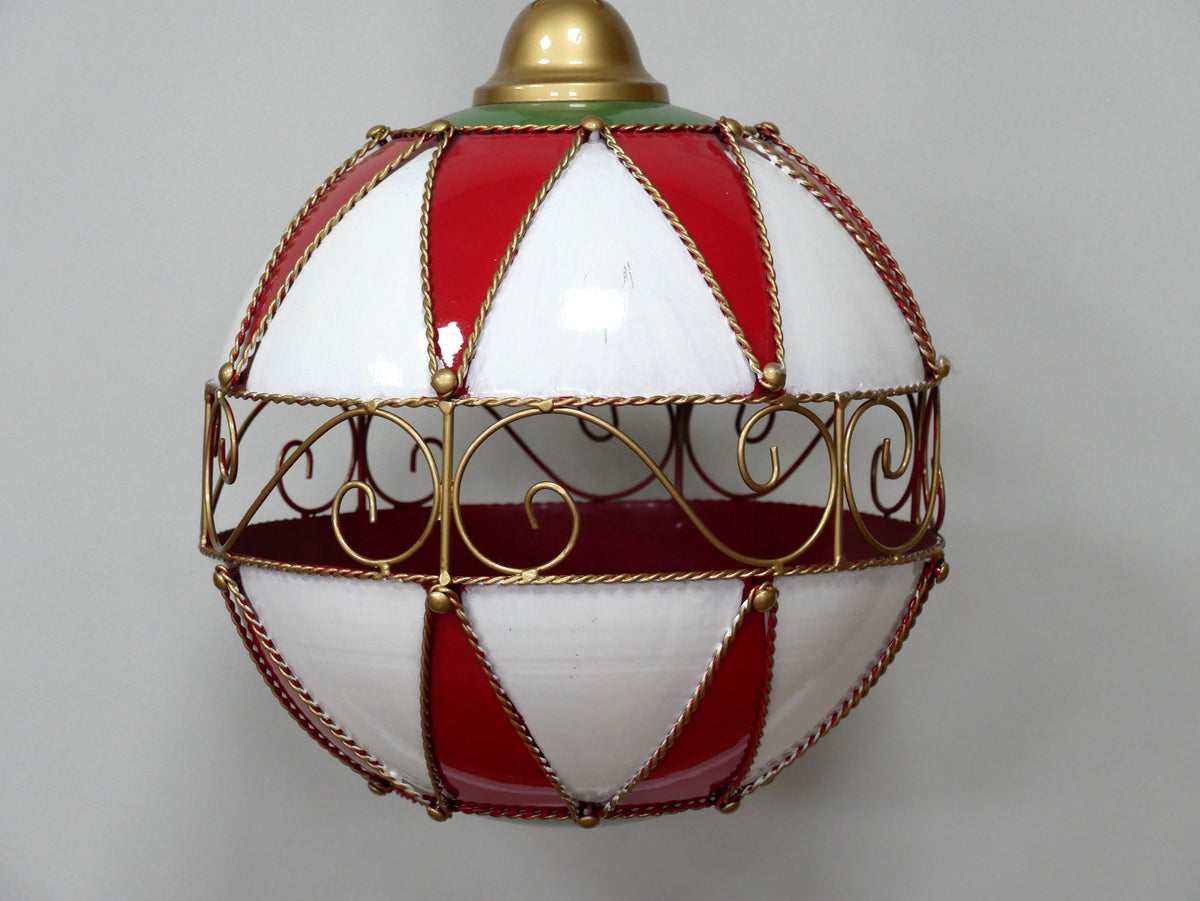 Heritage Hanging Christmas Globe – Large — view 2