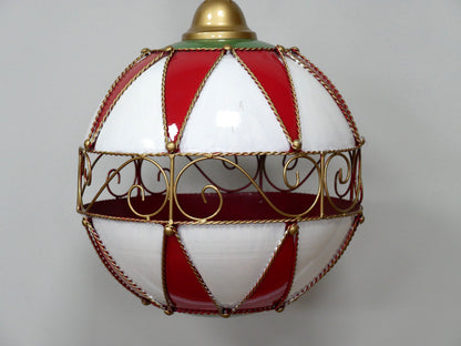 Heritage Hanging Christmas Globe – Large — view 2