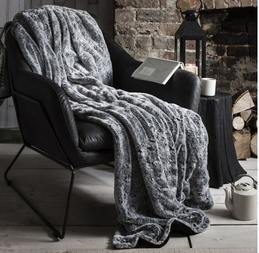 Kilburn Fur Throw Silver
