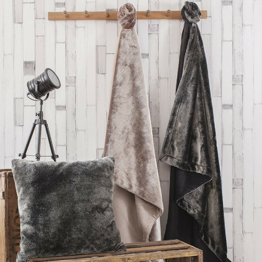 Grizzly Charcoal Throw