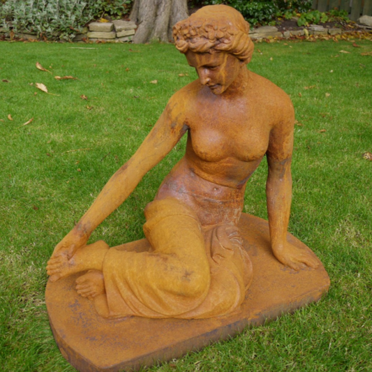 Sitting Lady - Outdoor