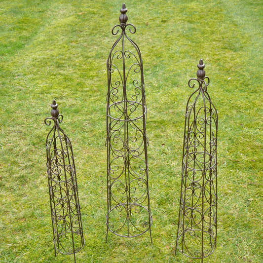 Obelisk Medium - Outdoor